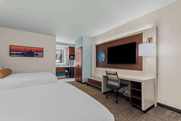 Room 15 of 44